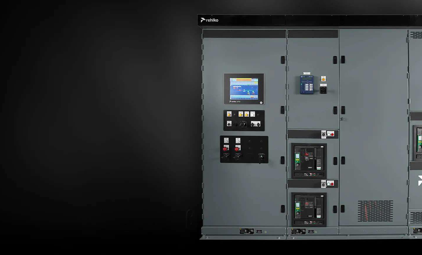 Industrial paralleling switchgear